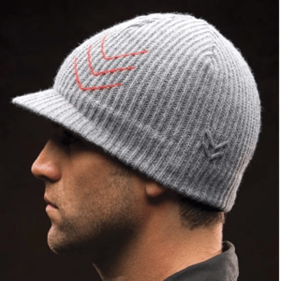 nobis hat